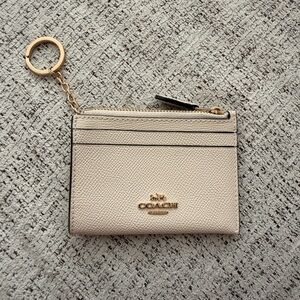 LIKE NEW Coach Mini Skinny Id Case